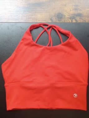 Savvy RED Double Cross Straps Back Laddered Peekaboo Cut Outs Sports Bra L